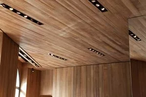 perline legno rivestimento verticale controsoffitto